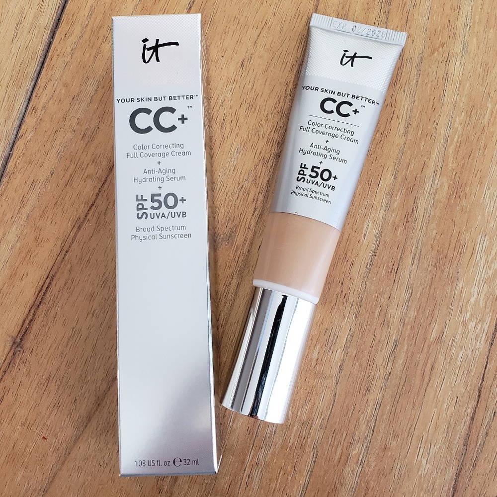 It Cosmetics CC+ Full Coverage foundation in light